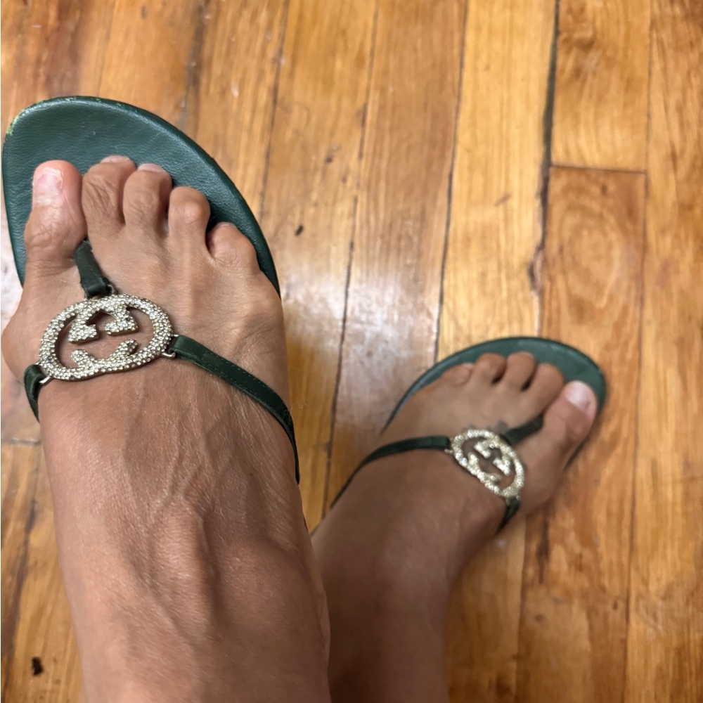 COPY - Gucci sandals 100% authentic. - Picture 9 of 10